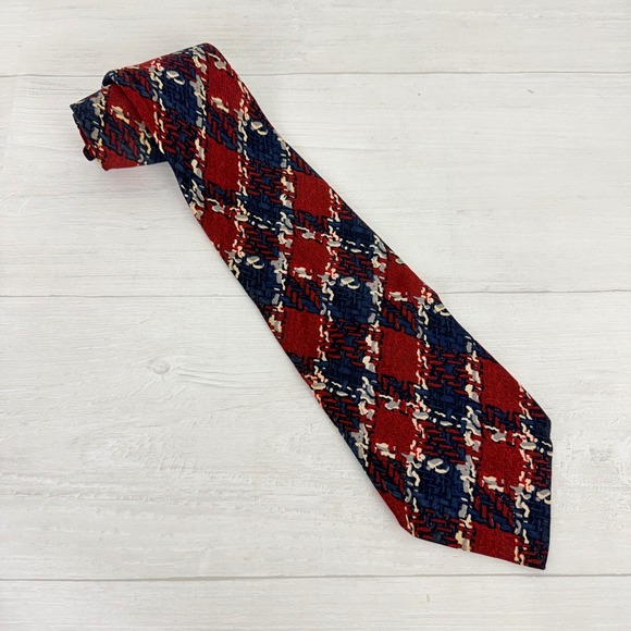 CHANEL Other - Vintage Chanel Silk Necktie Mens OS Red Navy Blue Geometric Jacquard Italy Logo